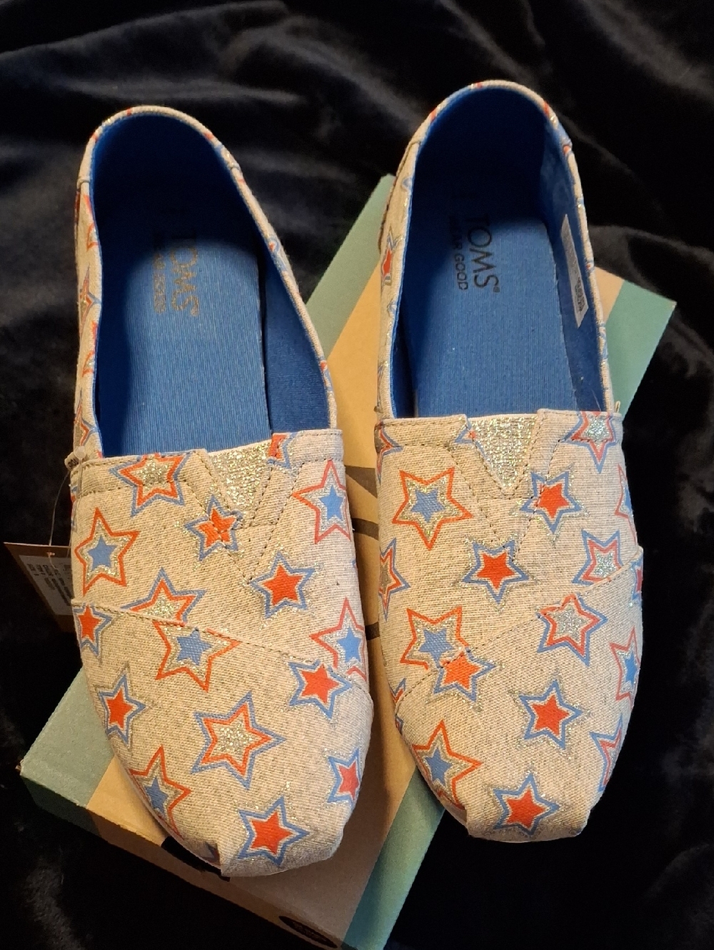 TOMS Women's Star Print Slip-On Sneakers - Tan, Blue, Red